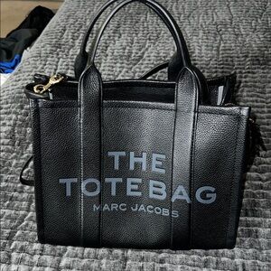 NWOT Marc Jacobs Black Leather medium Tote Bag